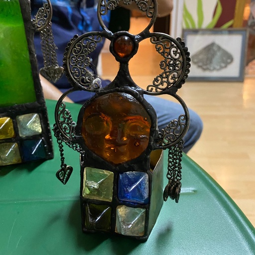 [HGF03001] Face With Pyramids Medium Candle Holder