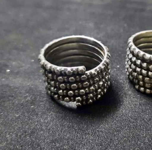 [JJE01065] Oxidized Spring Ring