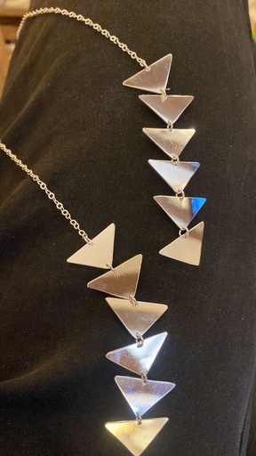 [HEN01045] Triangles Necklace (Brass Silver plated)