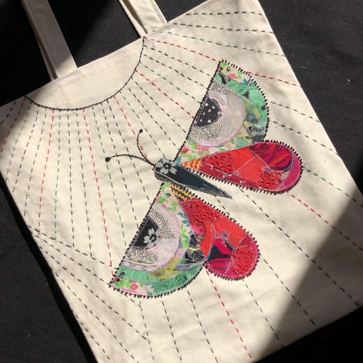 [ZHP02003] Red Moth Tote Bag
