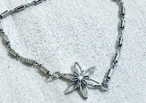 [NJE01028] the empty seed flower  centre piece platinum and gold