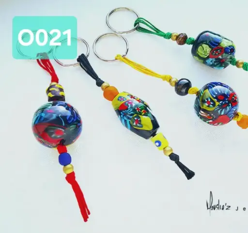 [MDE01566] (O021) African Beads key chain.( Material: Handmade Glass. handle with care)