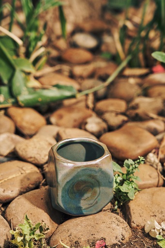 [AGL03010] Cube