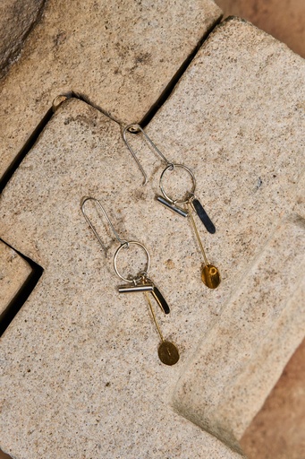 [FFA01040]  Hanging Cluster Earrings