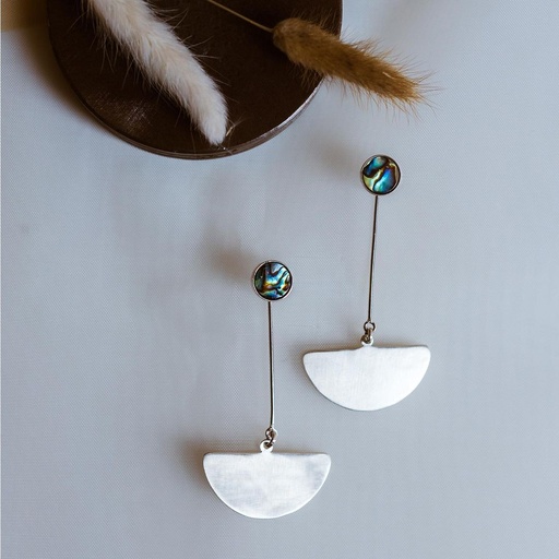 [LAI01041] Sailboat Earrings + Classic Pearl Studs (Abalone)