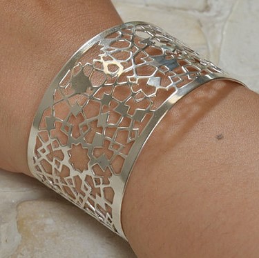 Star Lace Bracelet