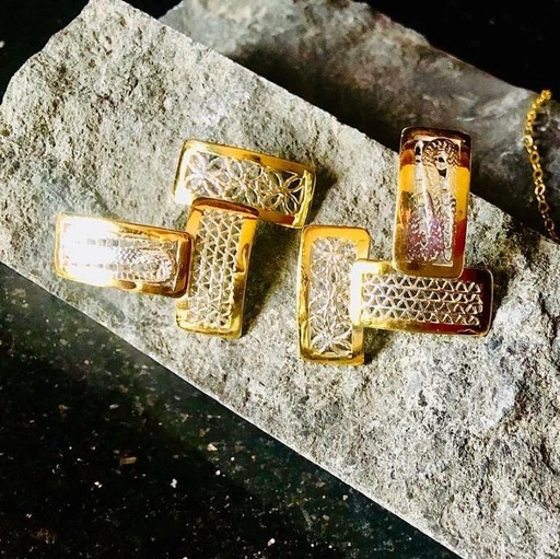 [YWS01057] Esmeralde Earrings